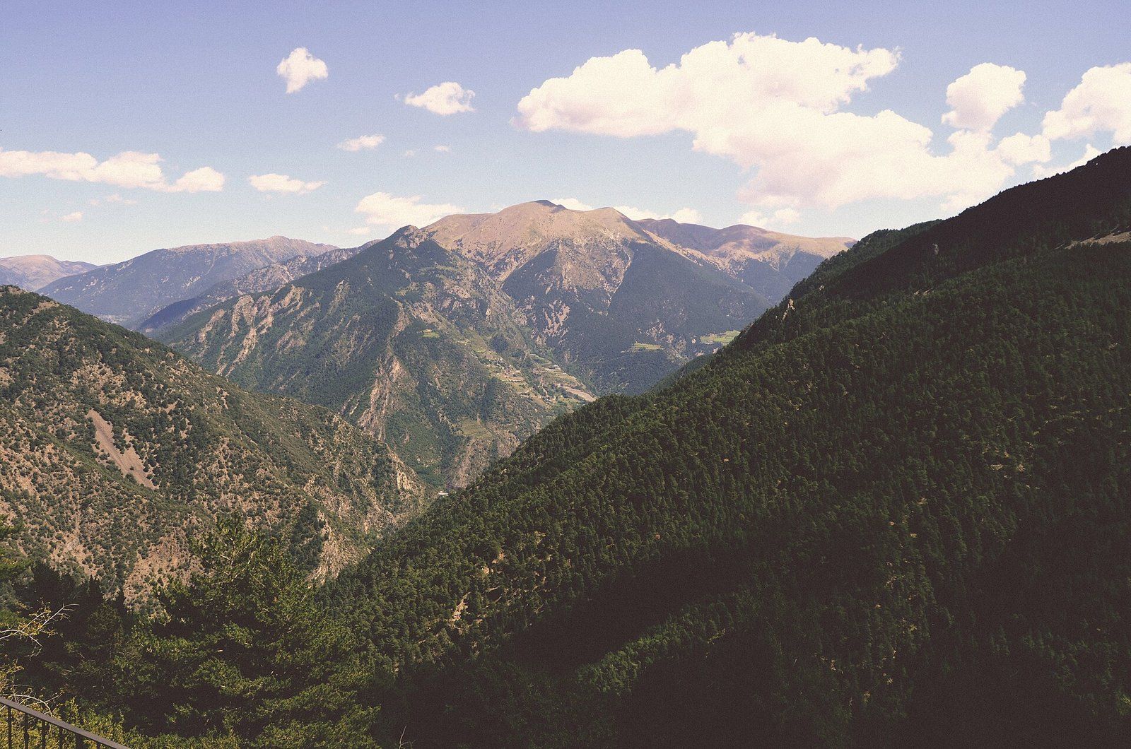 Mountain pass in Andorra (Unsplash)