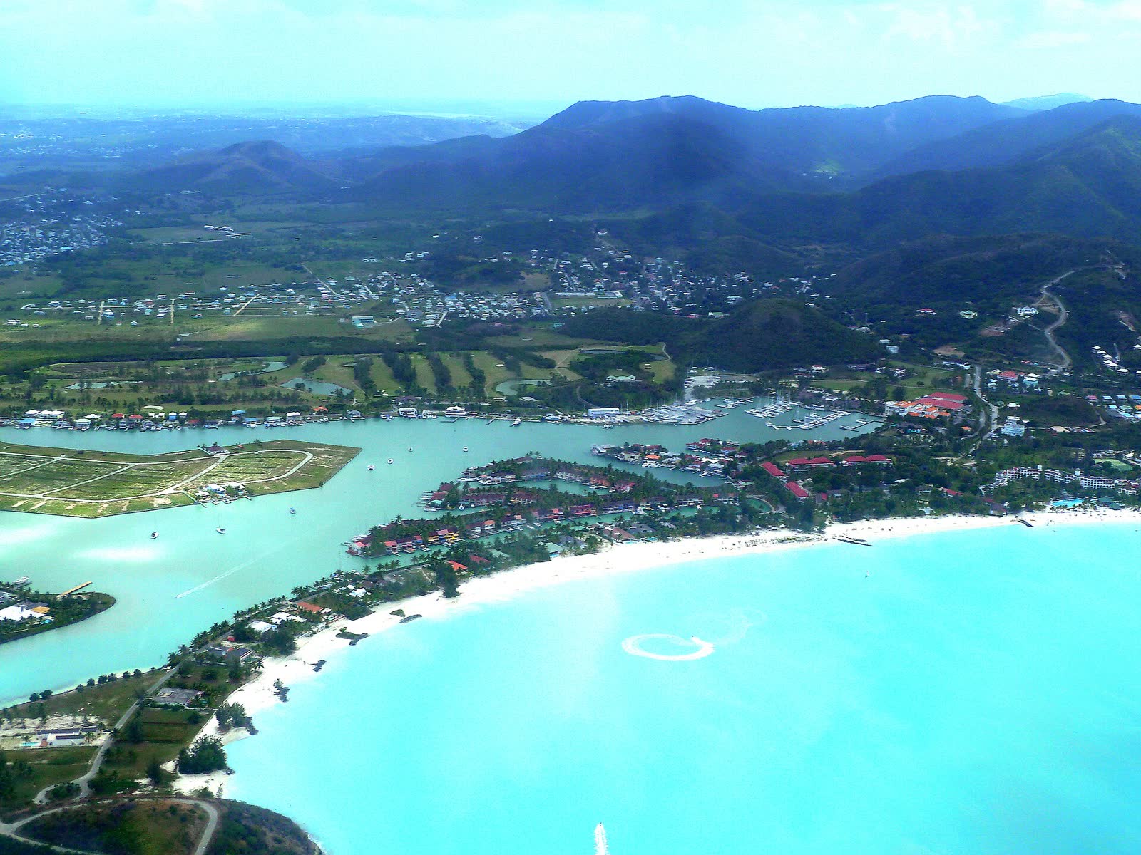 Antigua - Harbor Island – South Finger Villas – Jolly Harbor Golf Course – Bolans – Morris Bay - panoramio