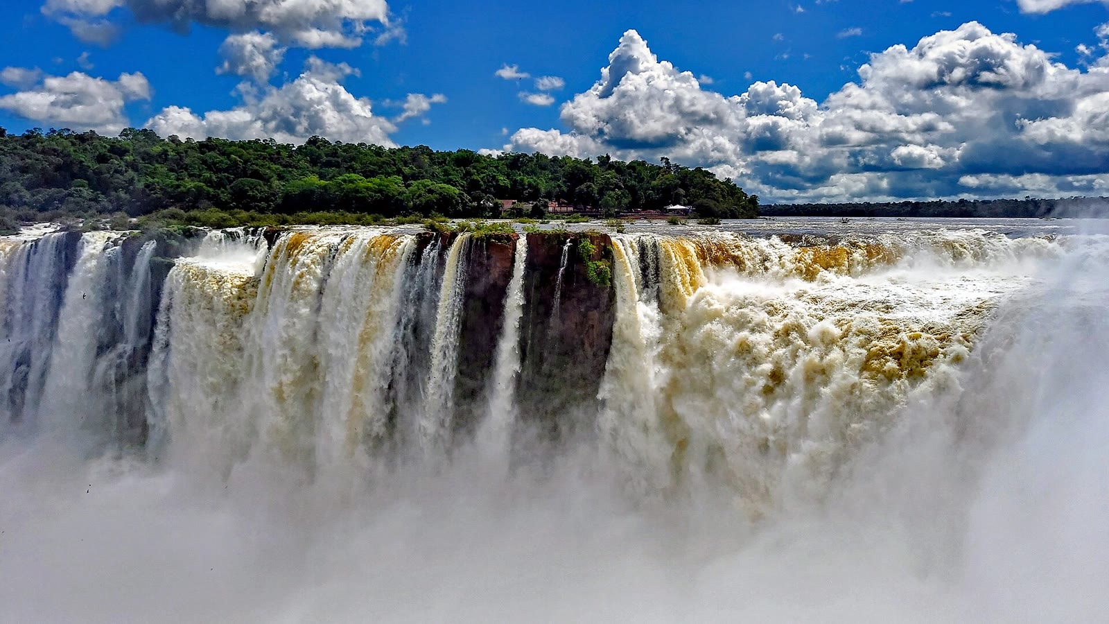 Argentina - Iguazu Falls, partial view