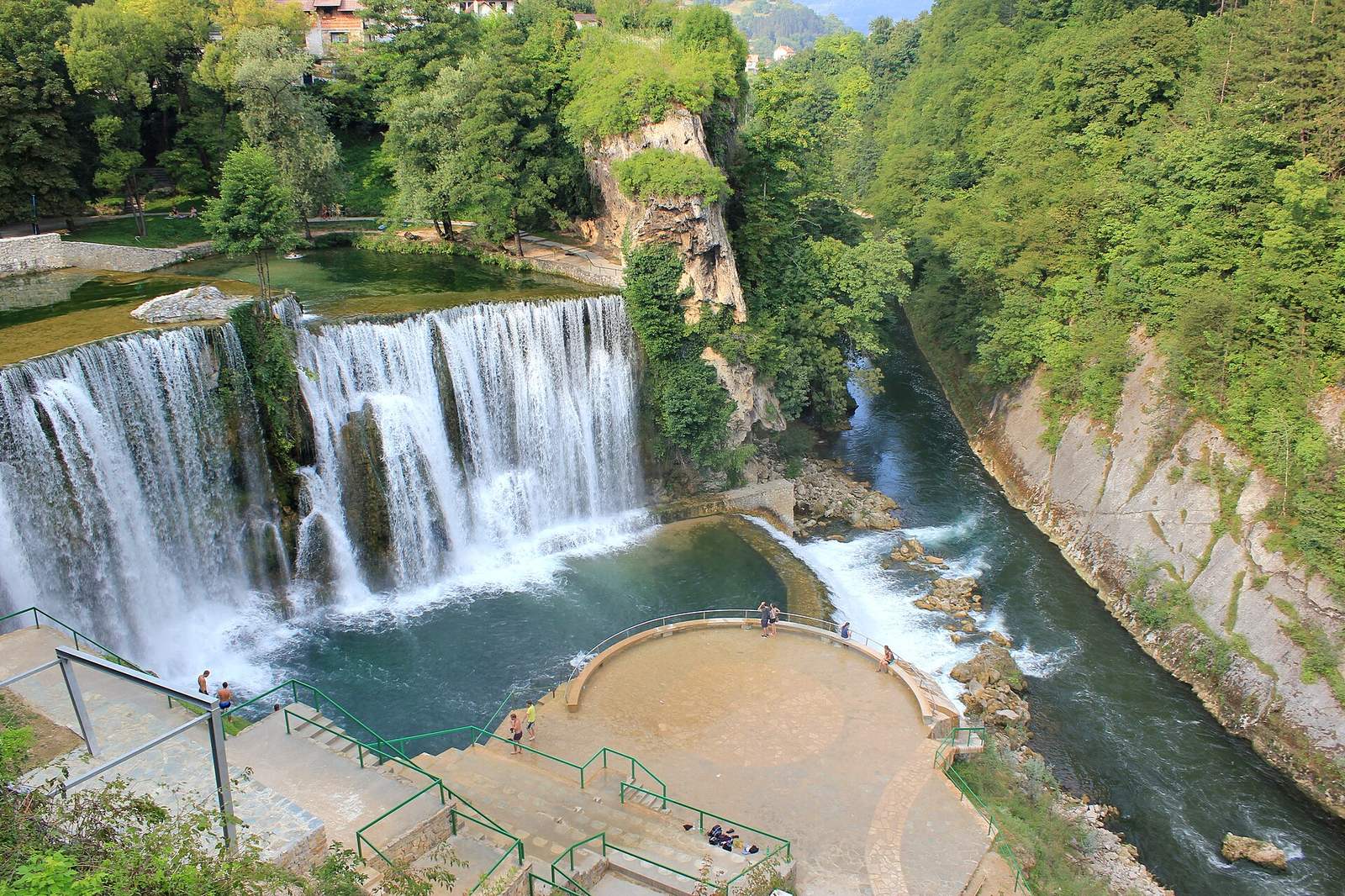 Jajce – Pliva waterfall