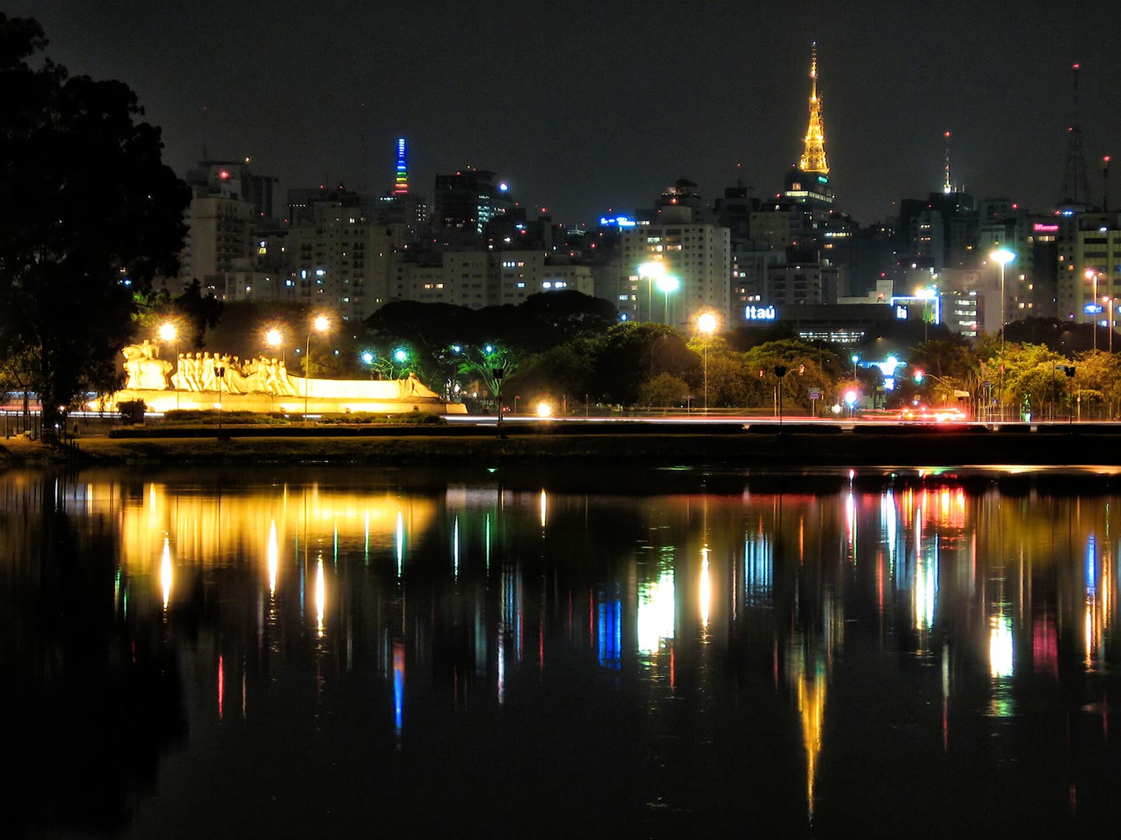 (2006) Sao Paulo Skyline - 237971526