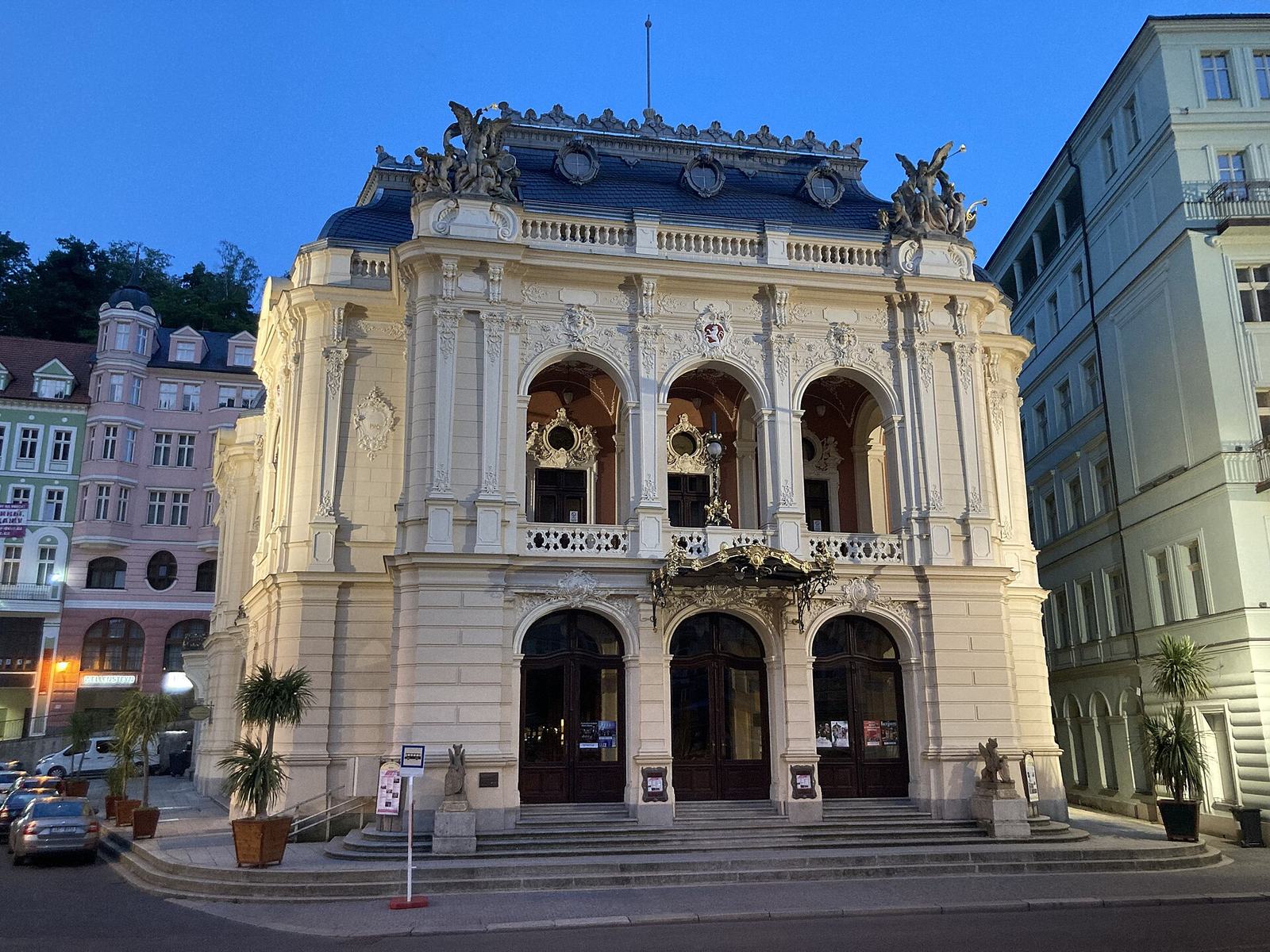 Exterior of Karlovy Vary Town Theatre (Divadlo Karlovy Vary) at night 01