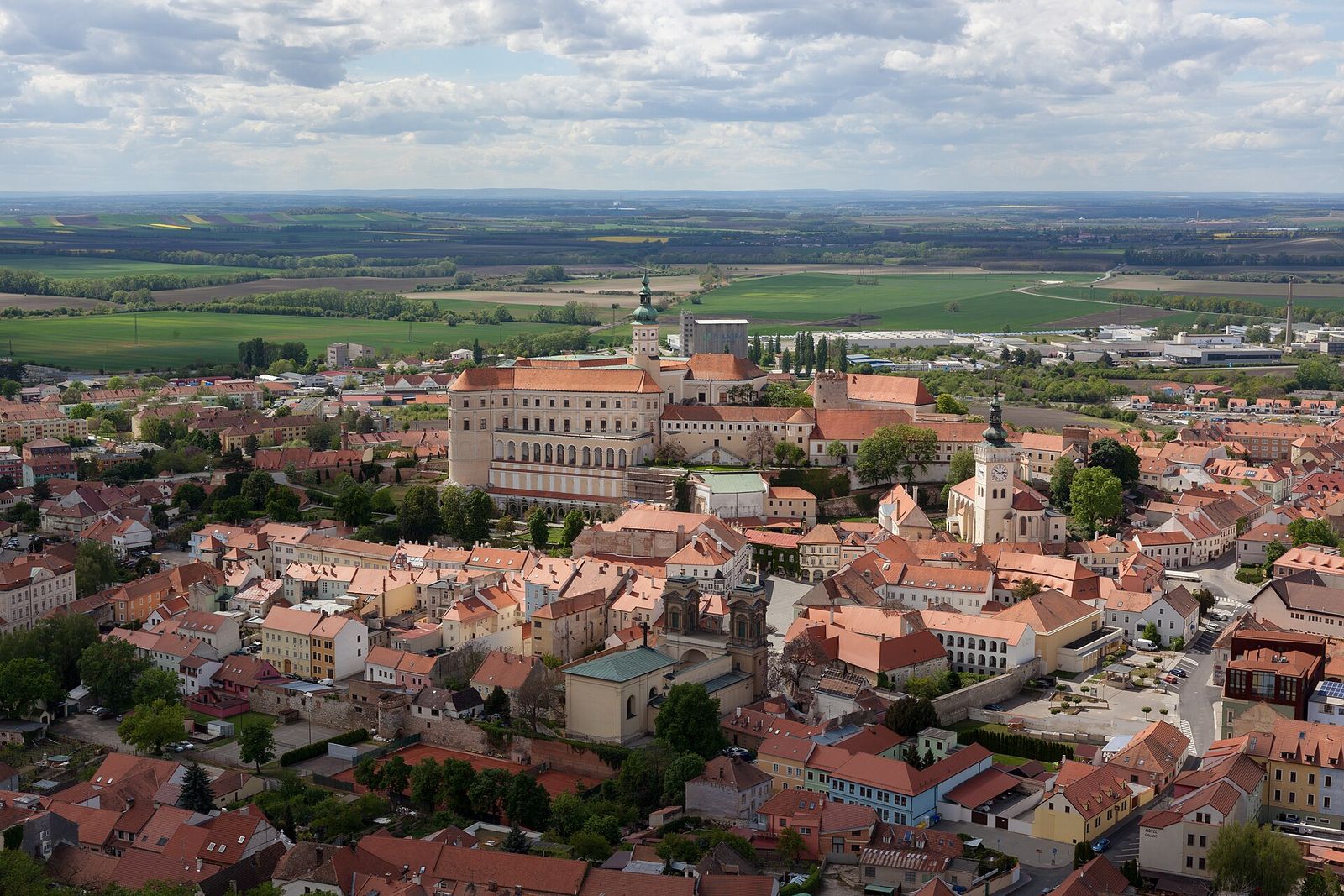 Overview of Mikulov from Svatý Kopeček 2020 01
