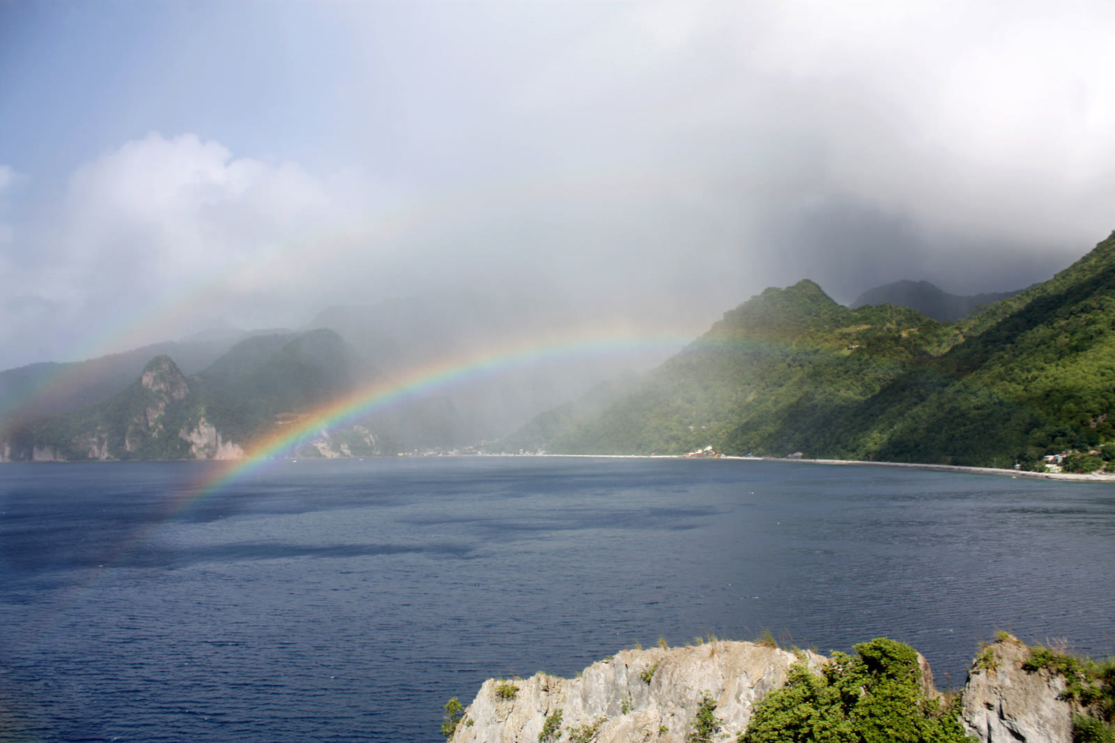 Soufrière Bay, Dominica 006