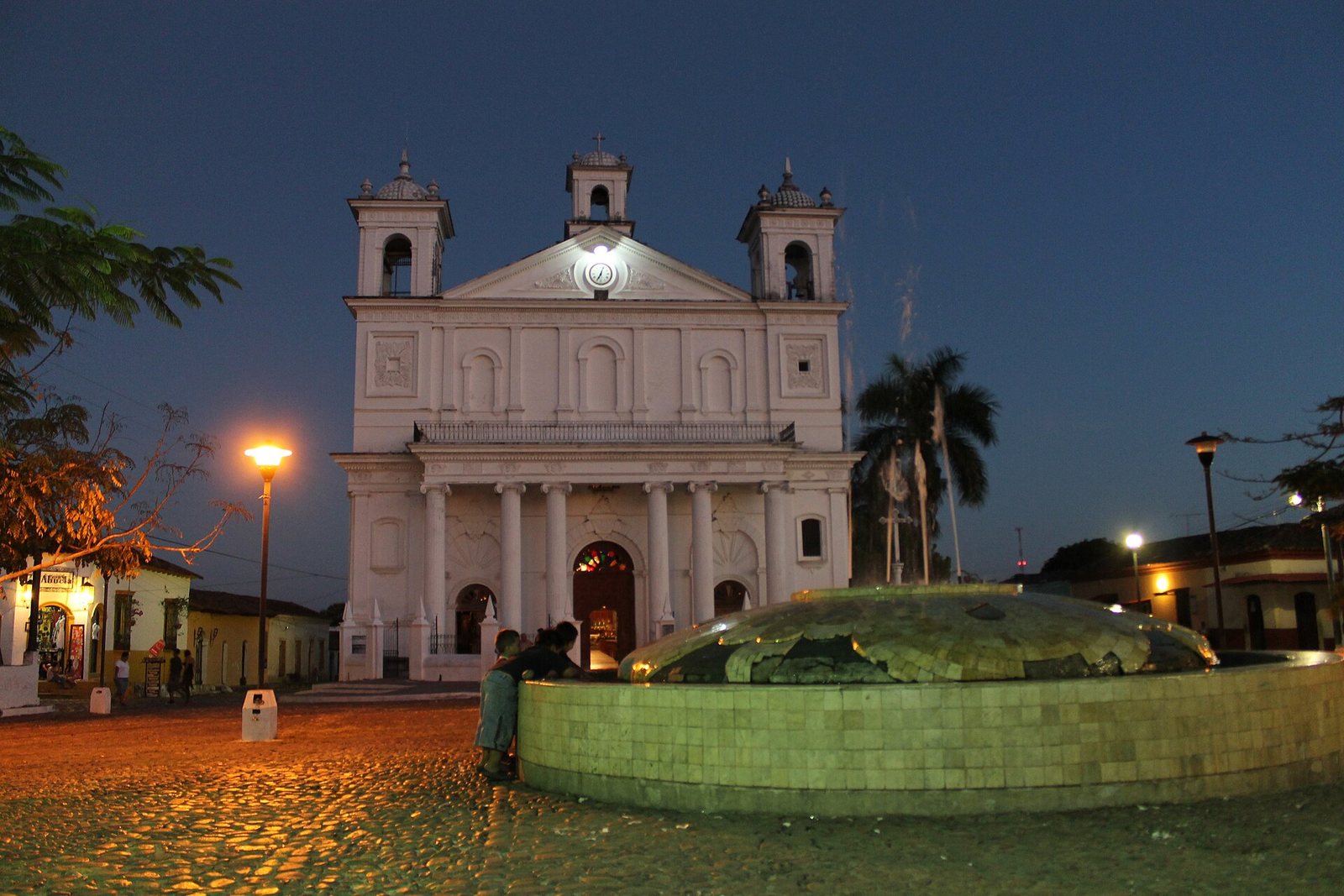 Iglesia De Suchitoto.