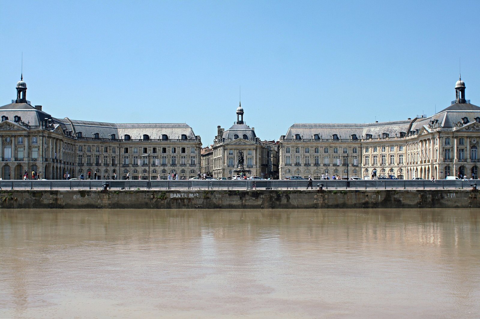 Bordeaux - Place de la Bourse 2009-06-29