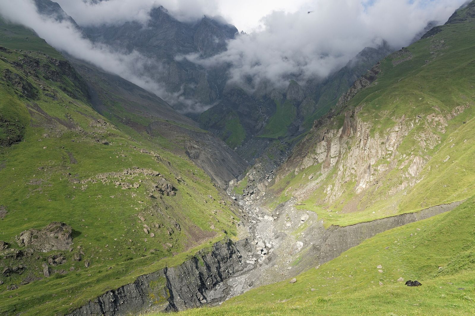Terek Valley, Kuru Glacier, Georgia