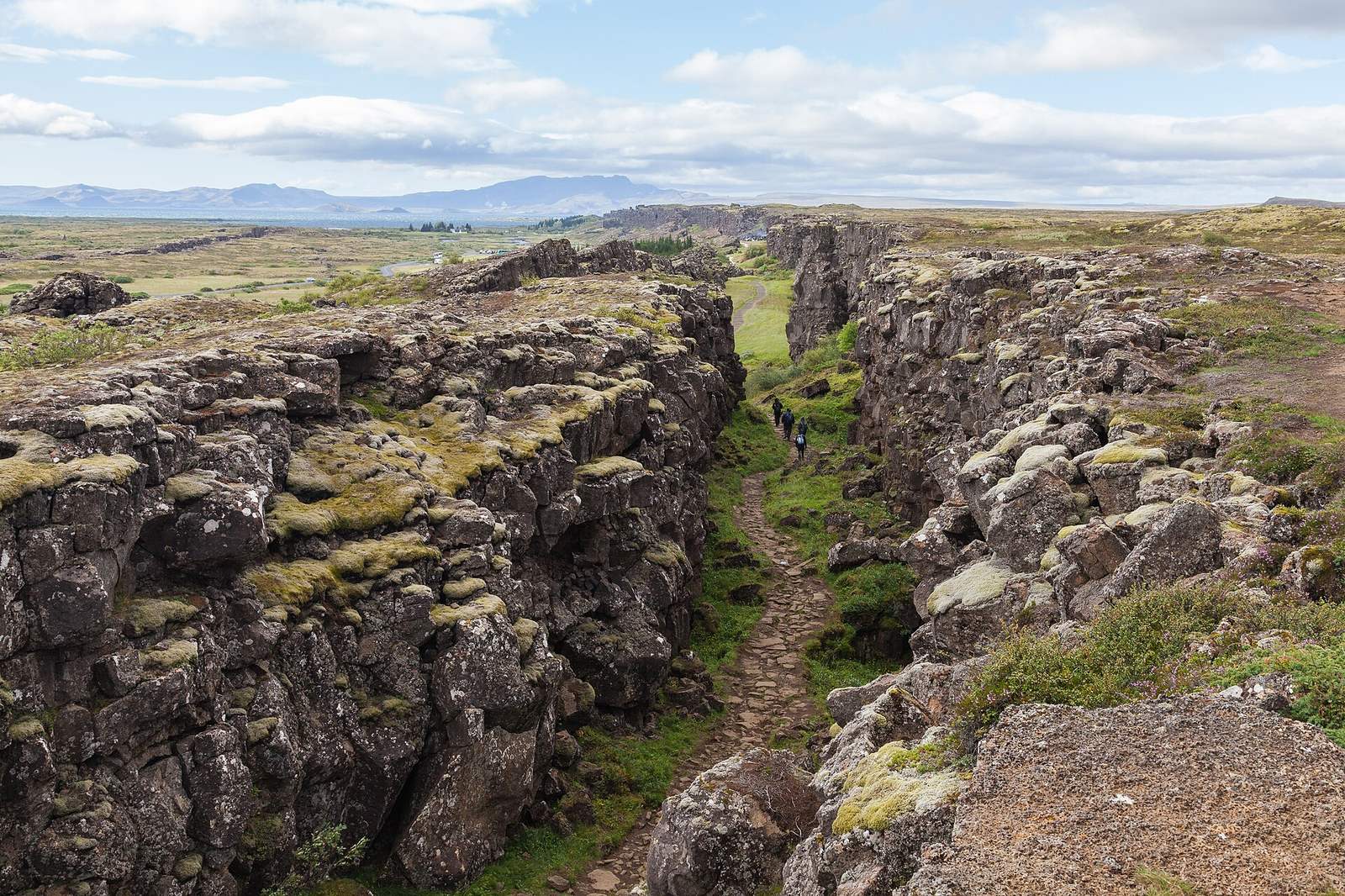 Roca de la Ley, Parque Nacional de Þingvellir, Suðurland, Islandia, 2014-08-16, DD 022