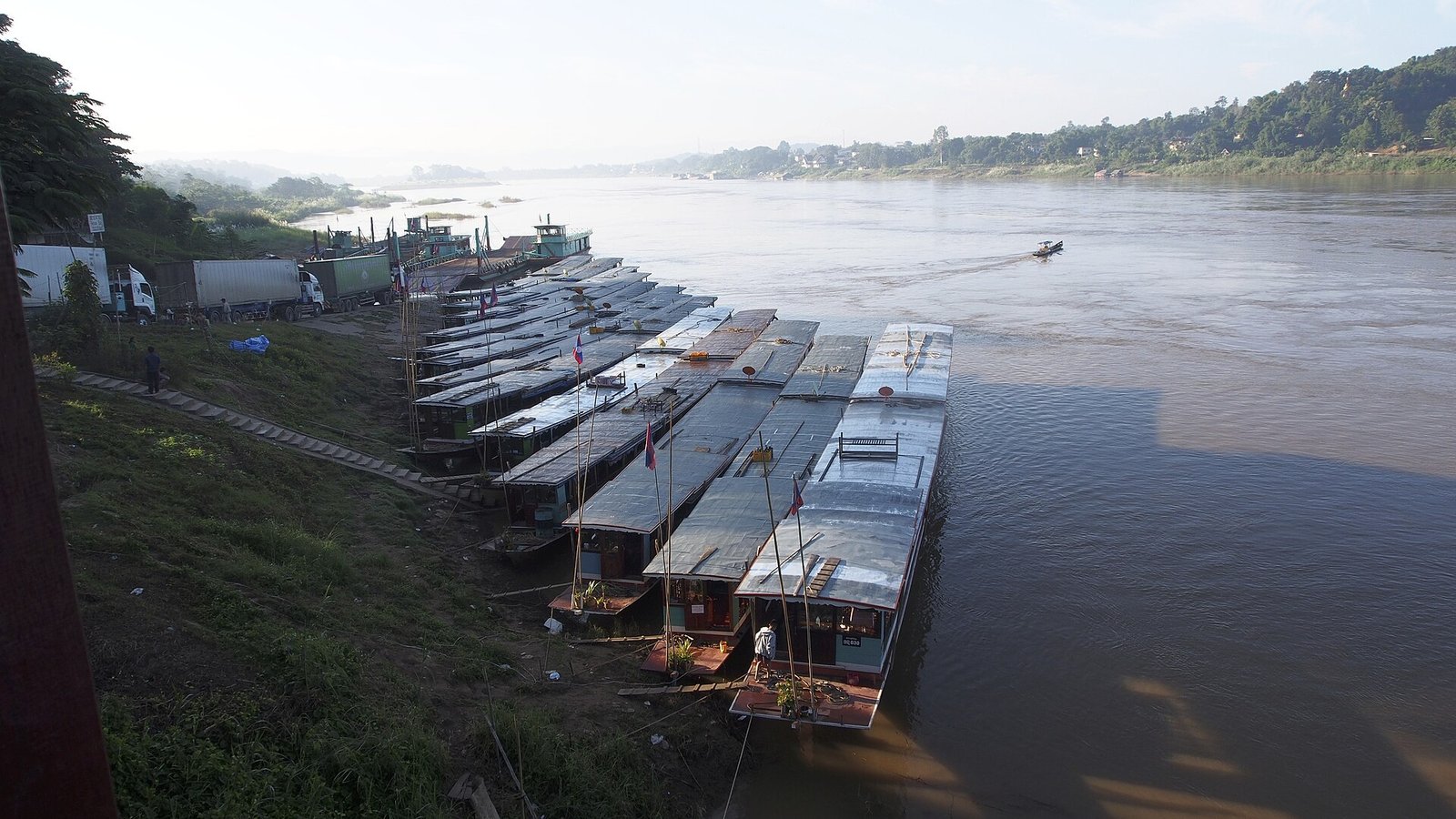 Huay Xai, Lao and Thai border (12250555386)