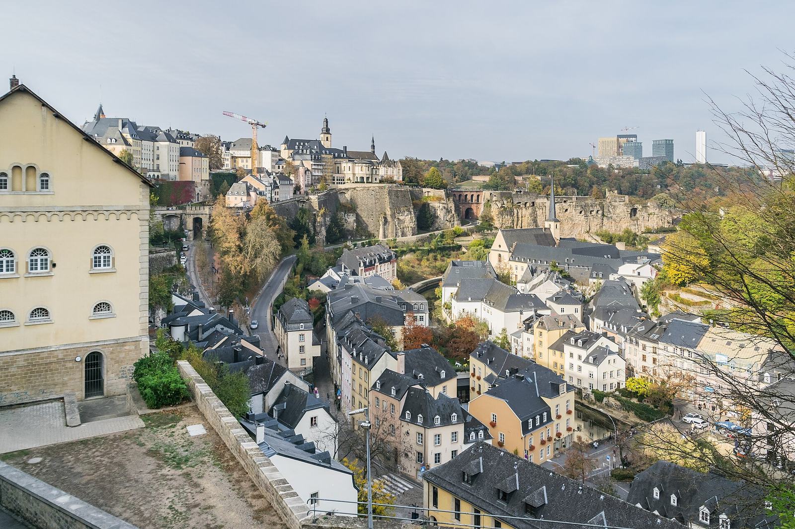 Valley of Alzette river in Luxembourg City 03