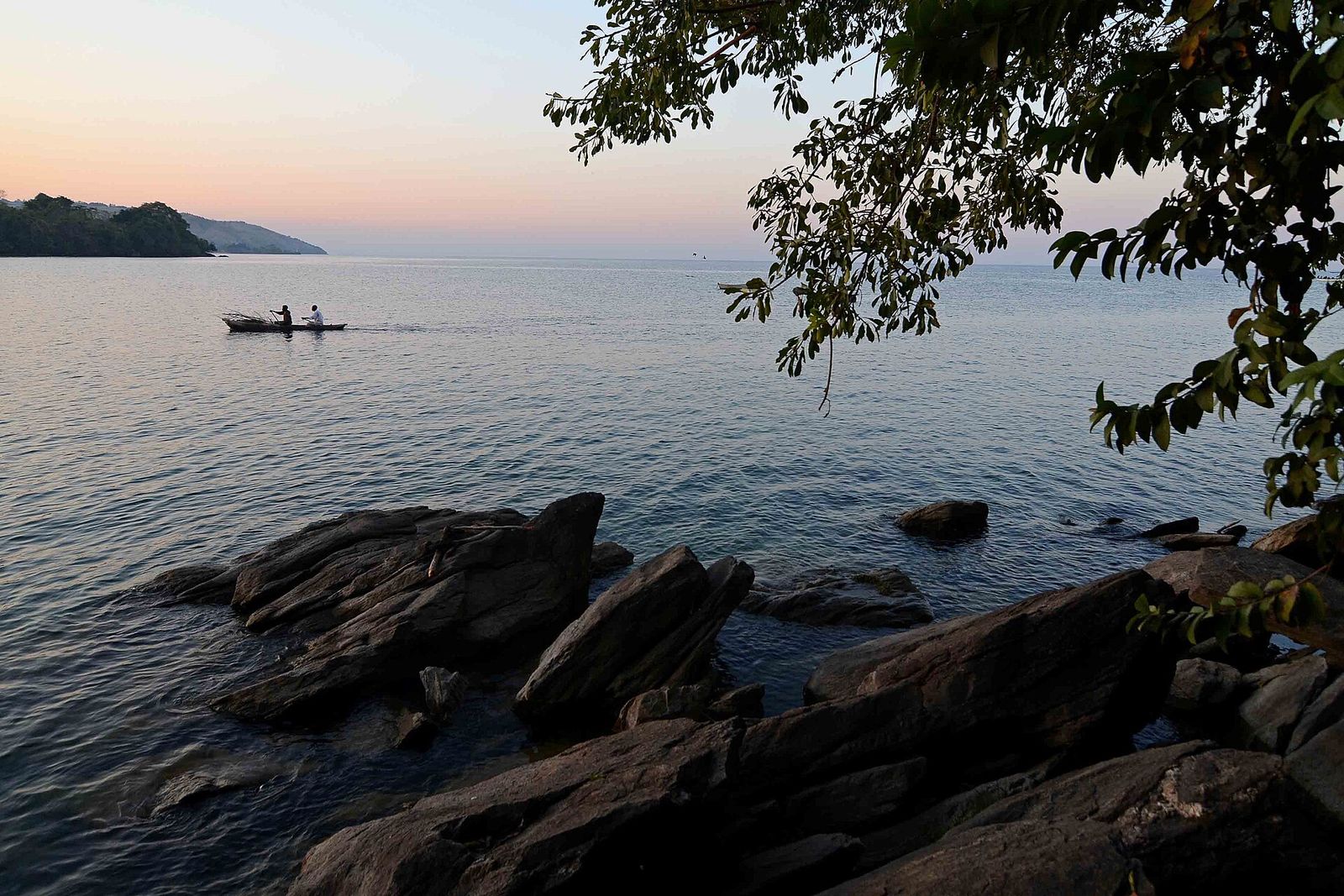 Flickr - ggallice - Lake Malawi sunset (1)