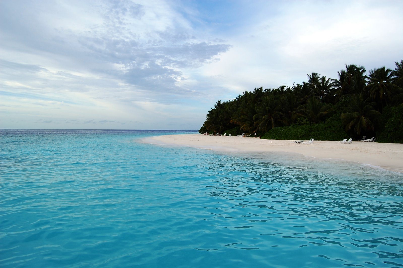 Fihalhohi beach
