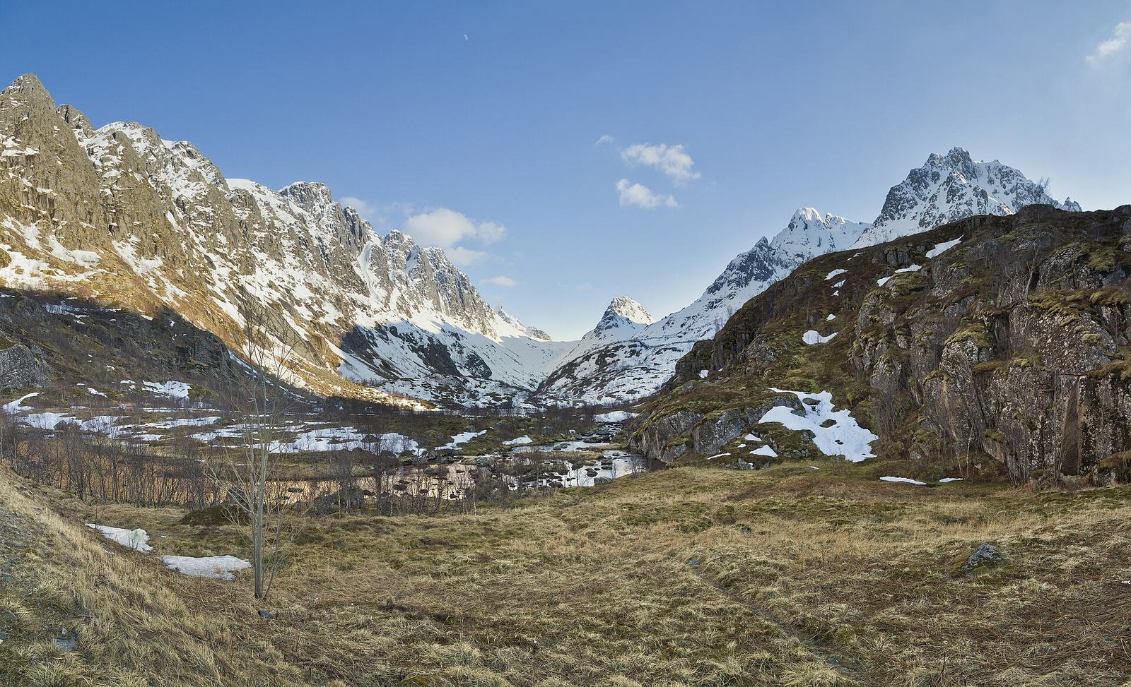 Wide view to Langdalen from the north, Austvågøya, Lofoten, Norway, 2015 April