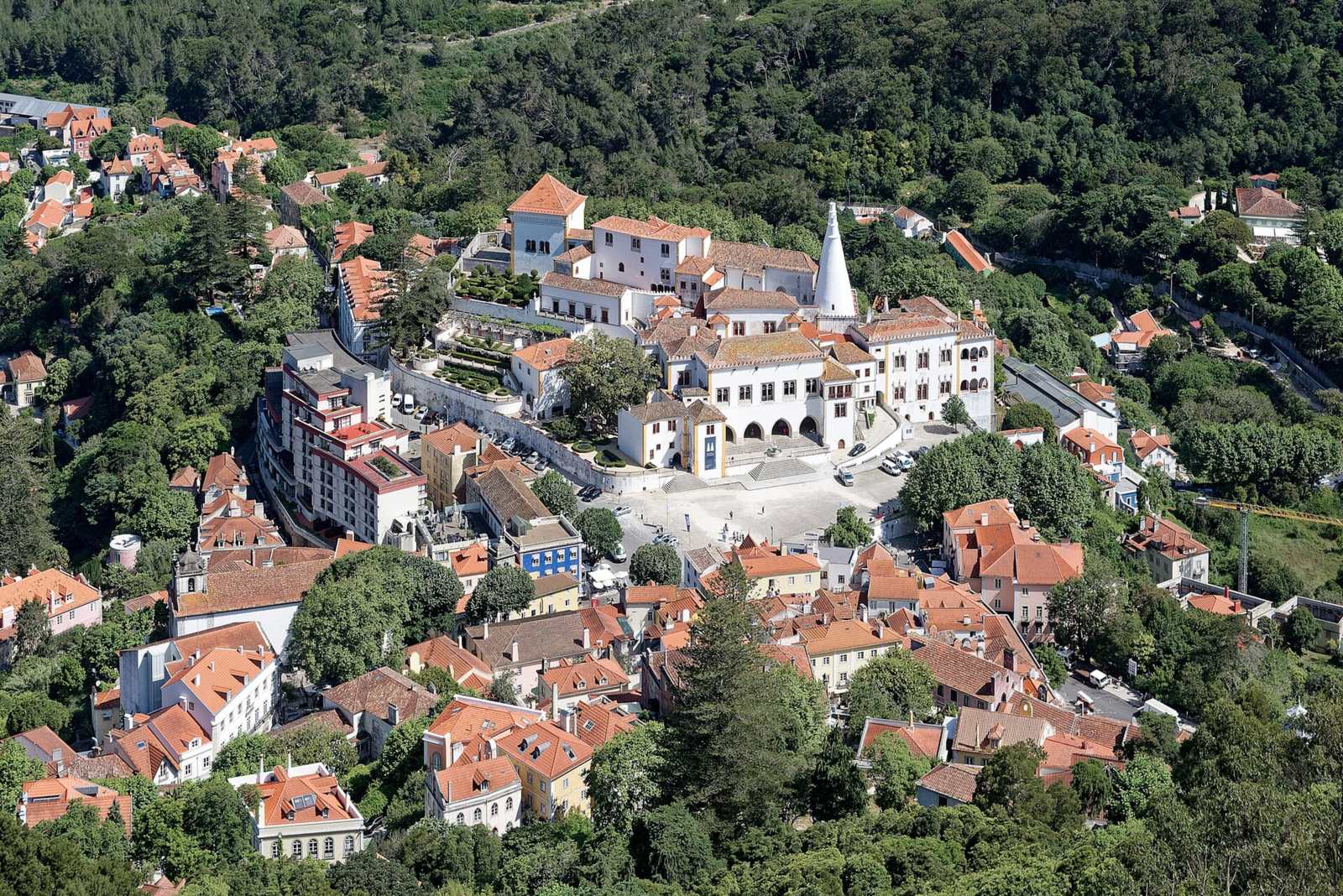 Palácio Nacional de Sintra from Castelo dos Mouros, 20250606 1153 0088