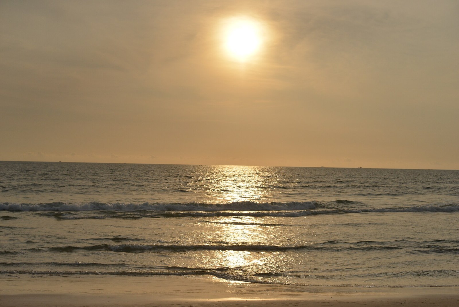 Plage côtière de Pointe - Noire 23