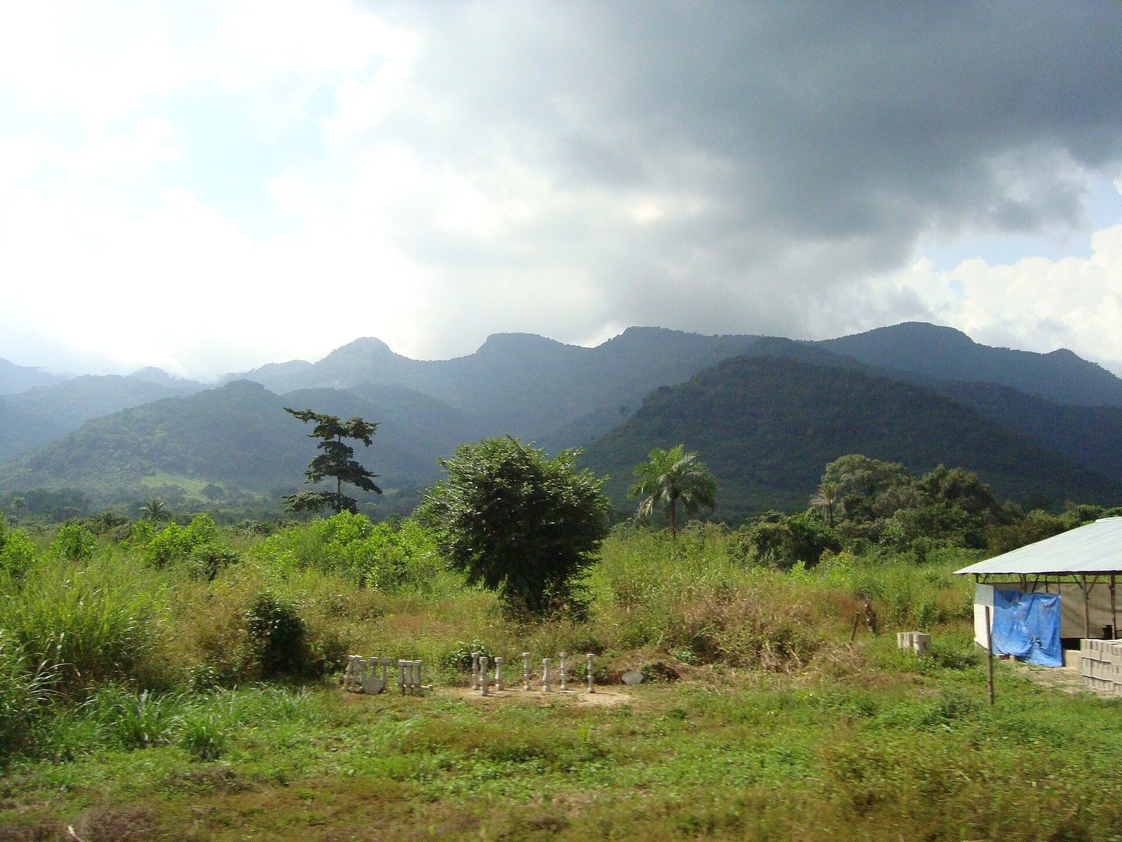 Sierra leone mounts , on the road to Bo . Oct 2010 - panoramio