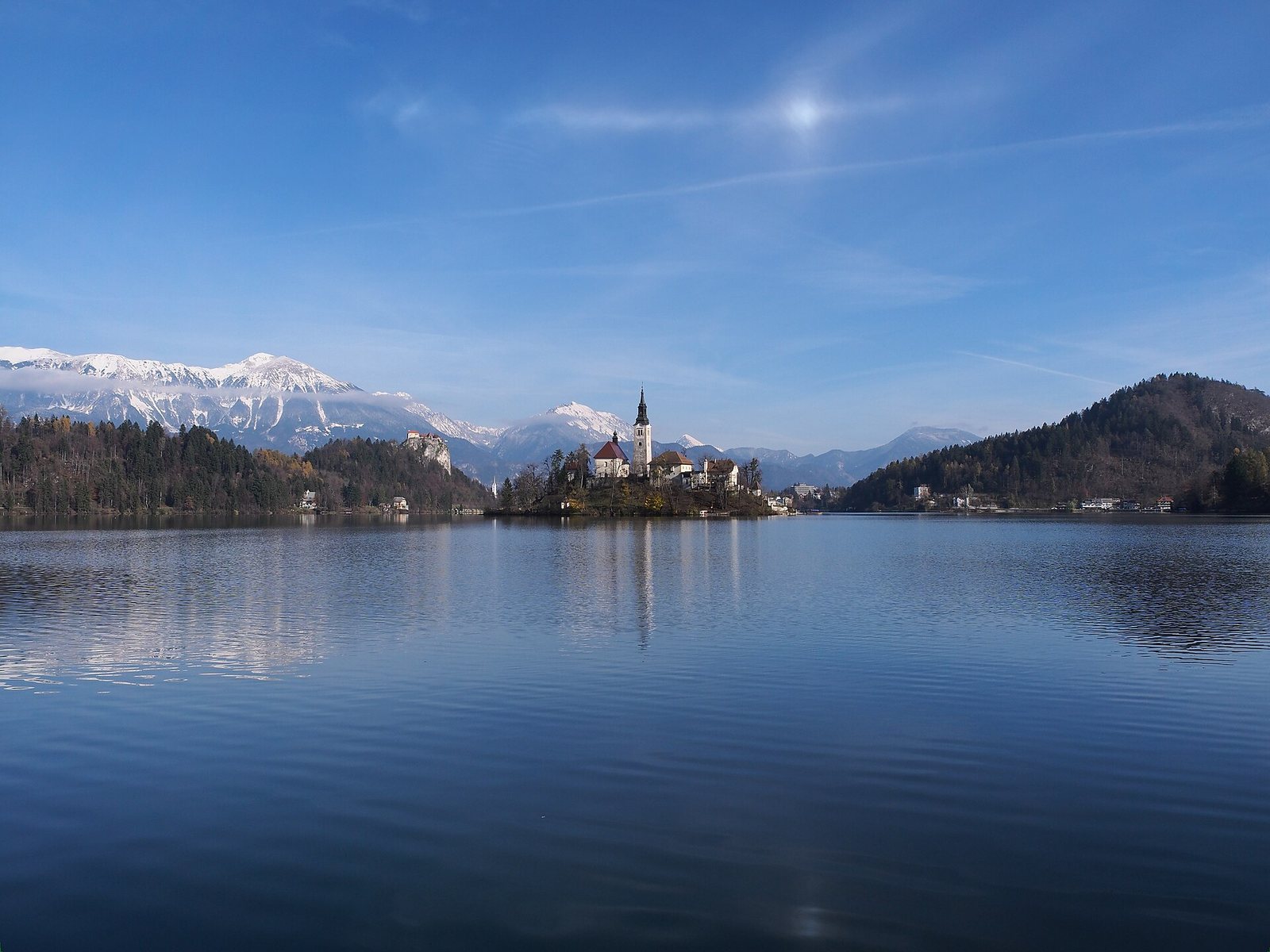 Blejsko jezero (Lake Bled in autumn)