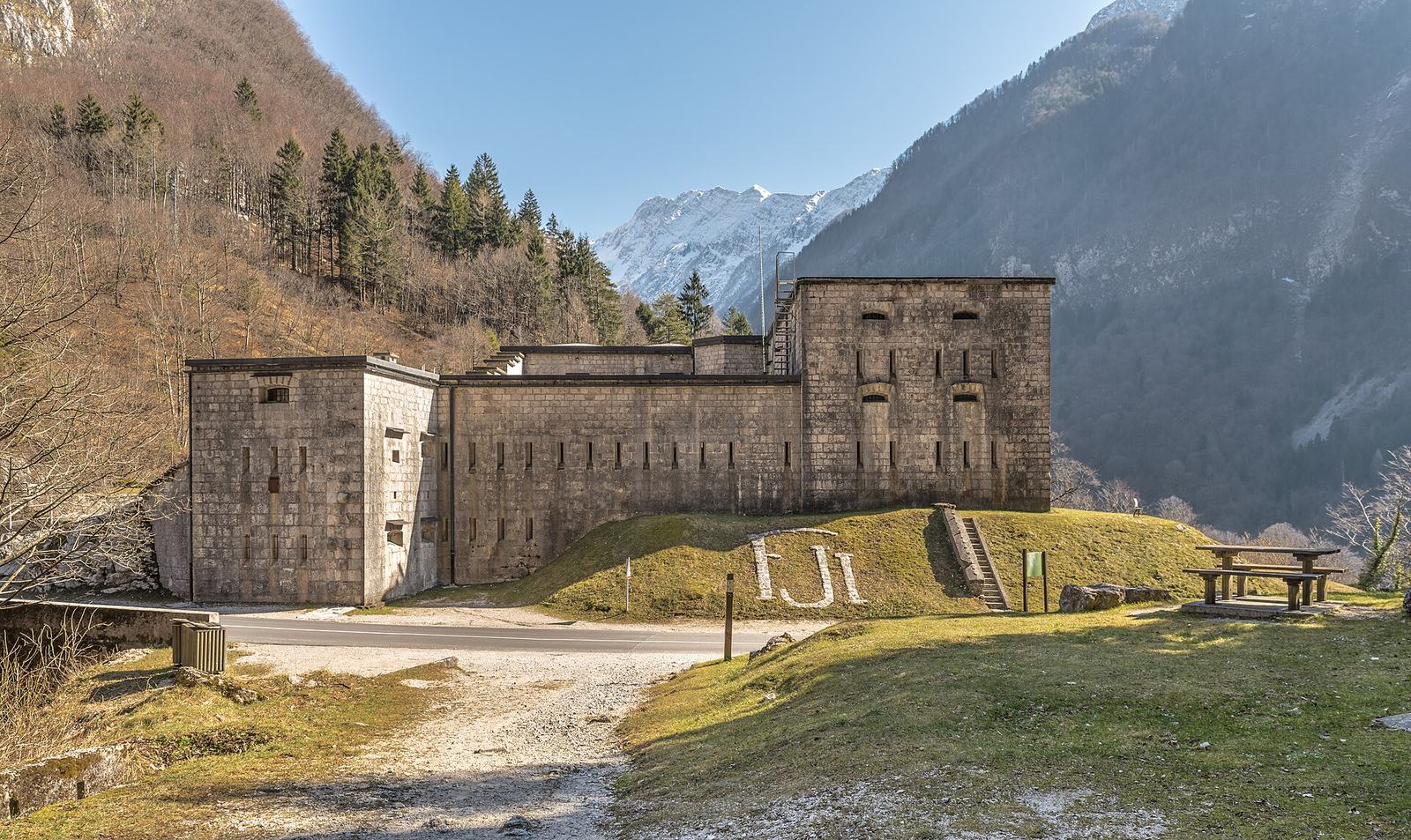 Bovec Kluže Flitscher Klause West-Seite 10032015 0609