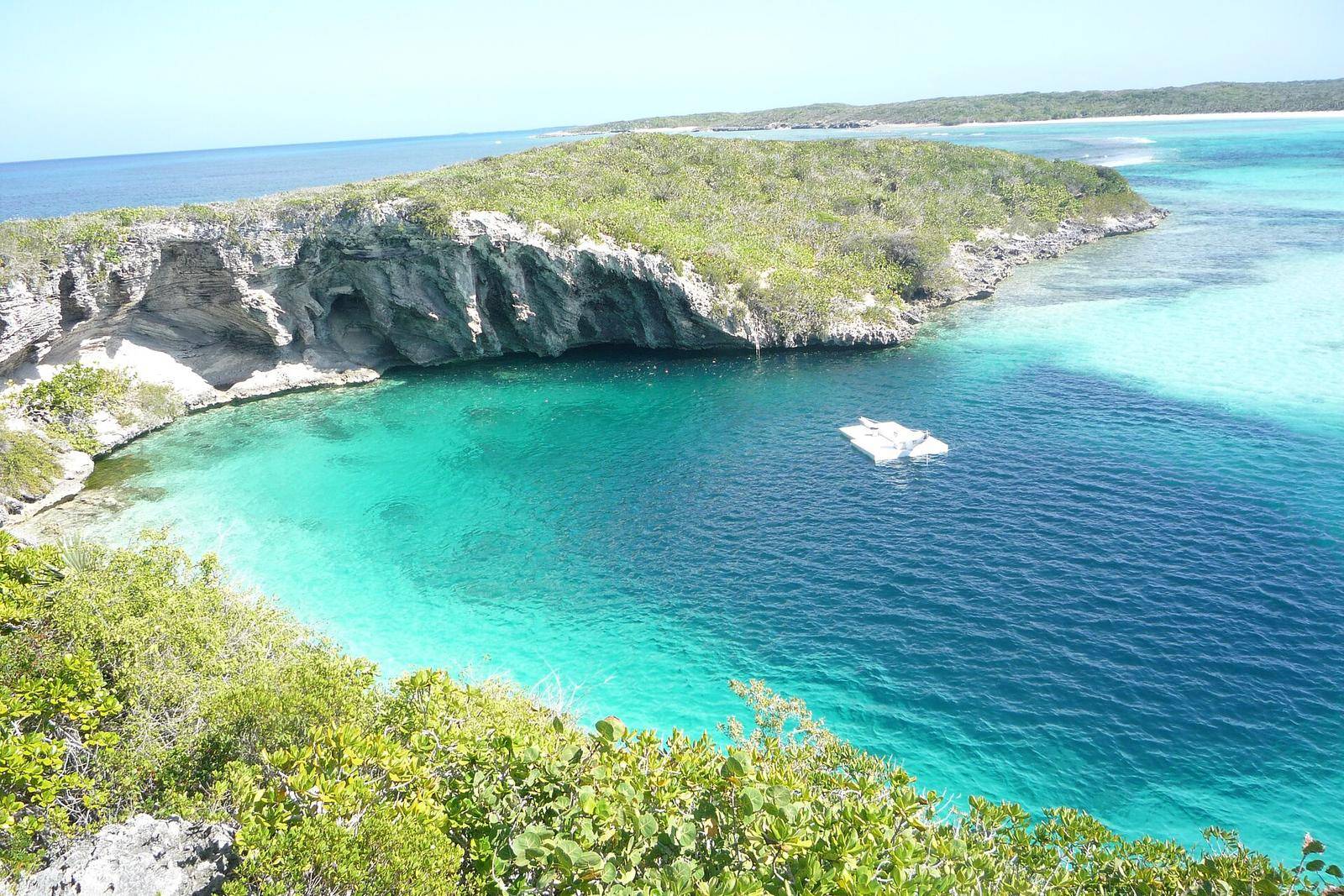 Dean Blue Hole Long Island Bahamas 20110210