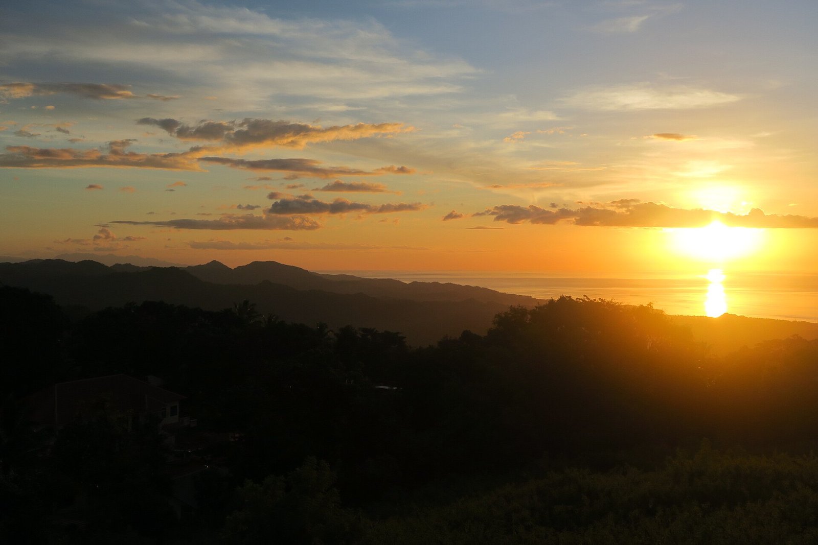 20160413172958 - Sunset from Balibo Fort (26435274095)